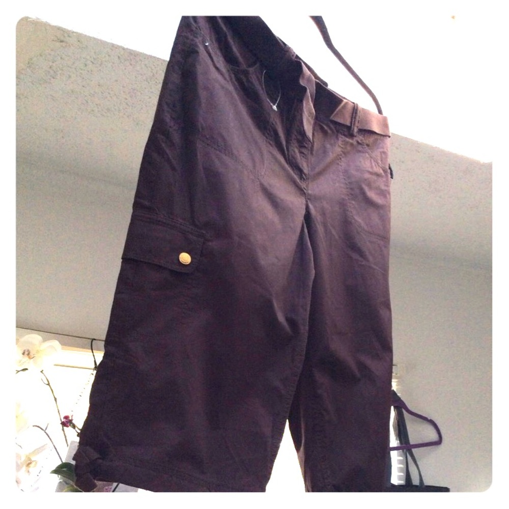 Jones New York brown capris